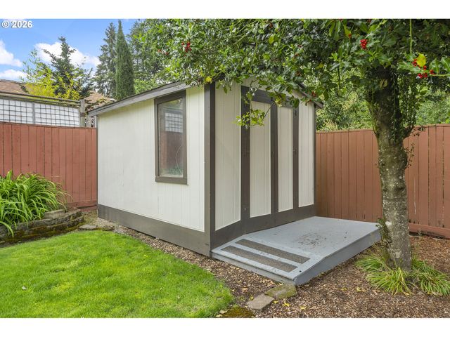 13865 Sw MARTINGALE Ct, Beaverton, OR 97008