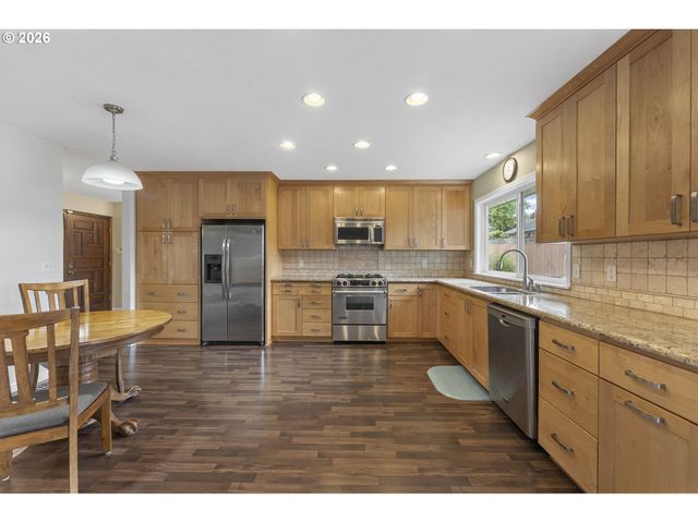 13865 Sw MARTINGALE Ct, Beaverton, OR 97008