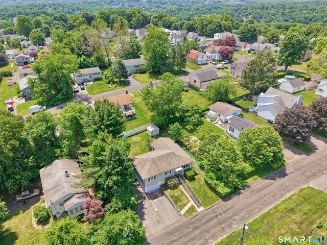 28 Vittorio Street, Watertown, CT 06779