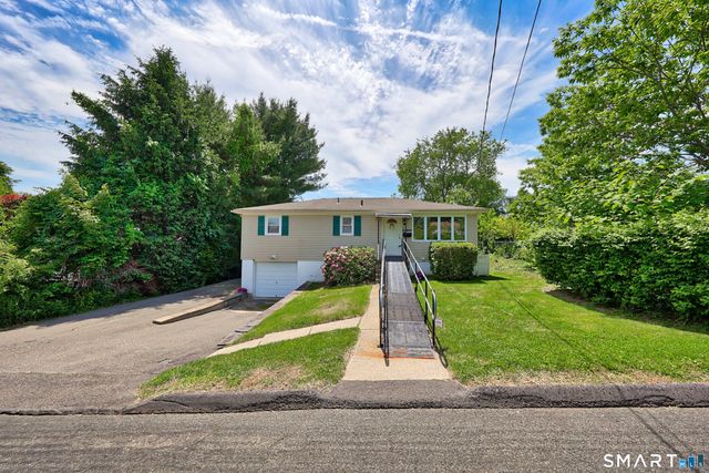 28 Vittorio Street, Watertown, CT 06779