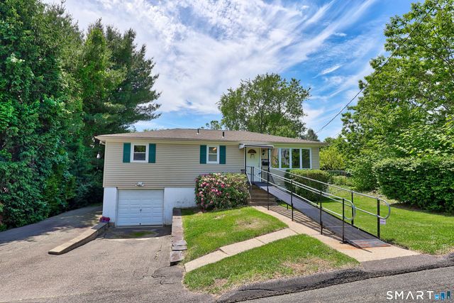 28 Vittorio Street, Watertown, CT 06779
