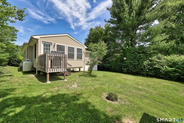 28 Vittorio Street, Watertown, CT 06779