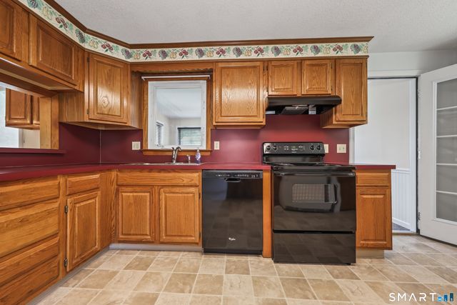 28 Vittorio Street, Watertown, CT 06779
