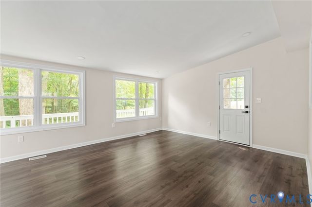 7805 Bronze Ln, Prince George, VA 23875