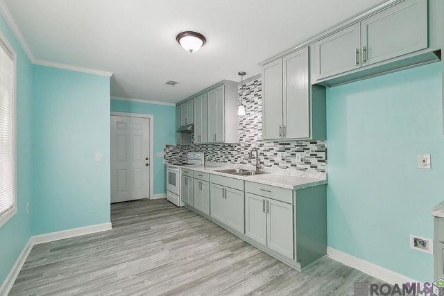 4762 Clayton Drive, Baton Rouge, LA 70805