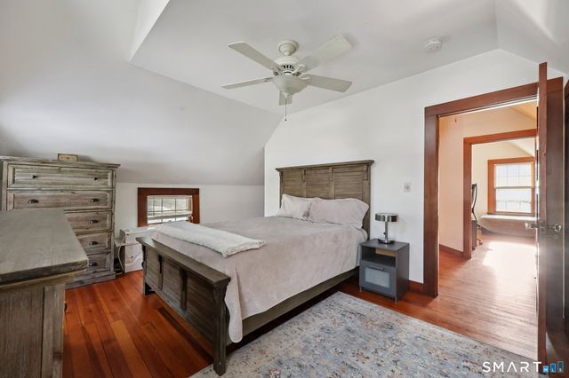 24 Railroad Avenue, Madison, CT 06443