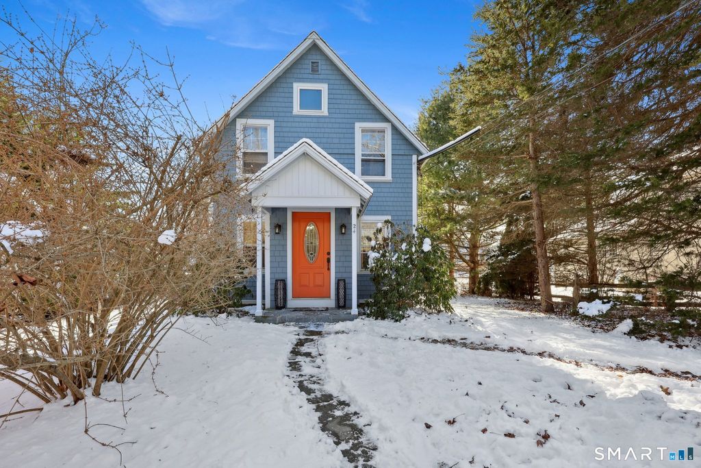 24 Railroad Avenue, Madison, CT 06443