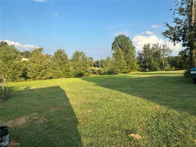 2496 STATE ROUTE 250, Adena, OH 43901