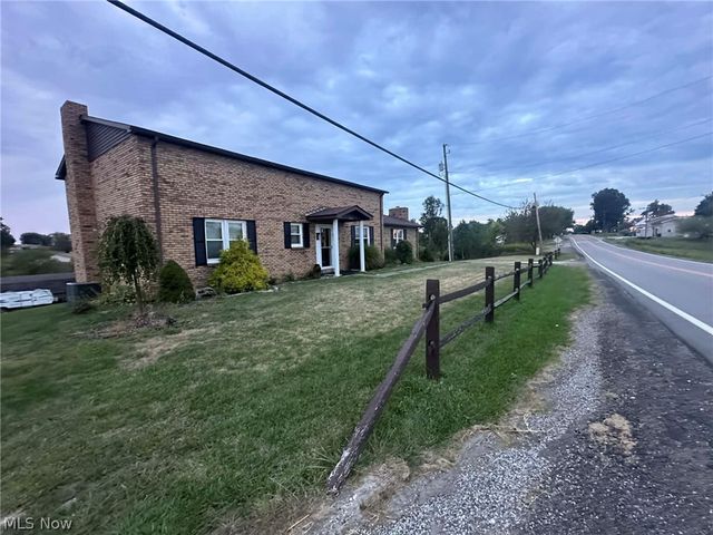 2496 STATE ROUTE 250, Adena, OH 43901