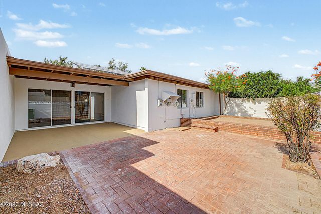31 W Valle Place, Tucson, AZ 85737