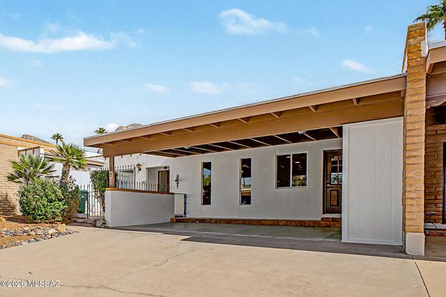 31 W Valle Place, Tucson, AZ 85737