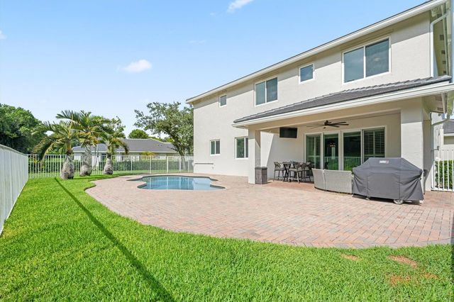 11158 Mainsail Court, Wellington, FL 33449