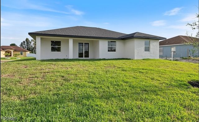 2719 42nd ST W, Lehigh Acres, FL 33971