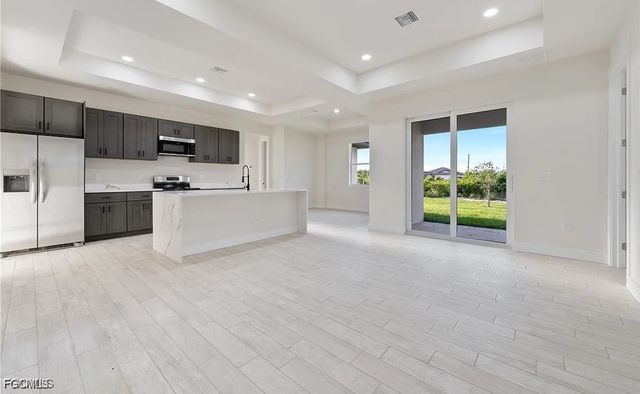 2719 42nd ST W, Lehigh Acres, FL 33971