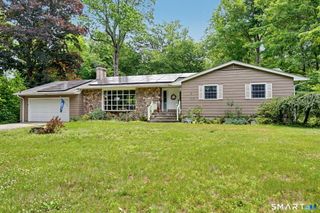 215 Hillfield Road, Hamden, CT 06518