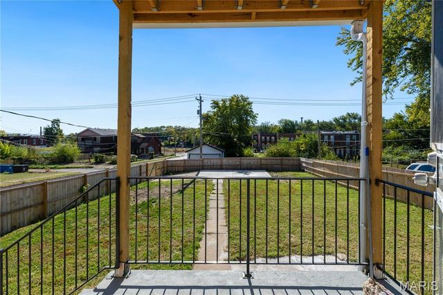 1500 E Linton Avenue, St Louis, MO 63107