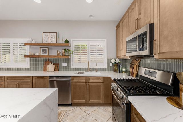 3432 W STEINBECK Drive, Anthem, AZ 85086