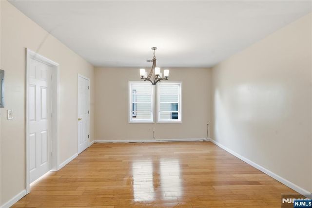 26-28 Seymour Avenue 3, Newark, NJ 07108
