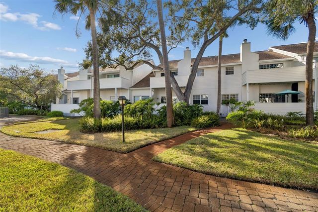 5220 S RUSSELL STREET 36, Tampa, FL 33611