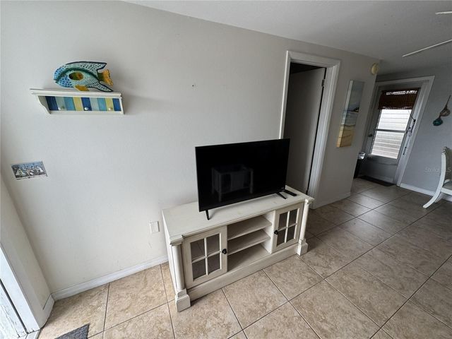 40 W COWLES STREET B, Englewood, FL 34223