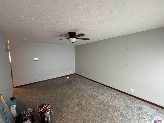 4712 Livingston Place, Lincoln, NE 68510