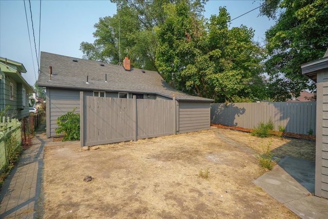 2515 W Dean Ave, Spokane, WA 99201