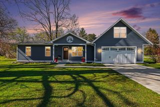 902 W 1st Street, Tawas Twp, MI 48763
