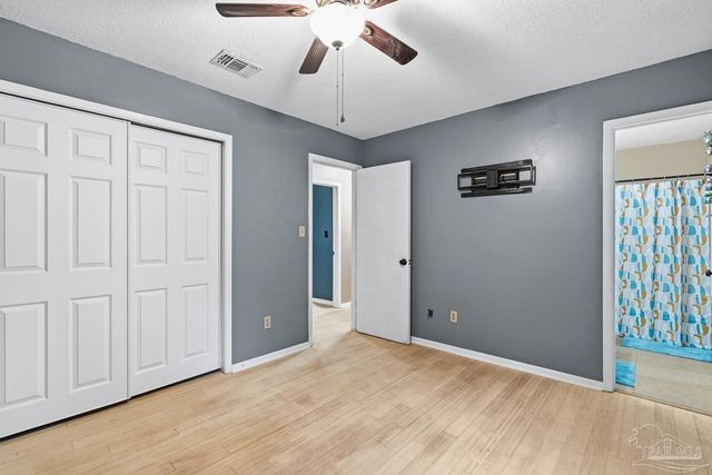 6036 W Shore Dr, Pensacola, FL 32526