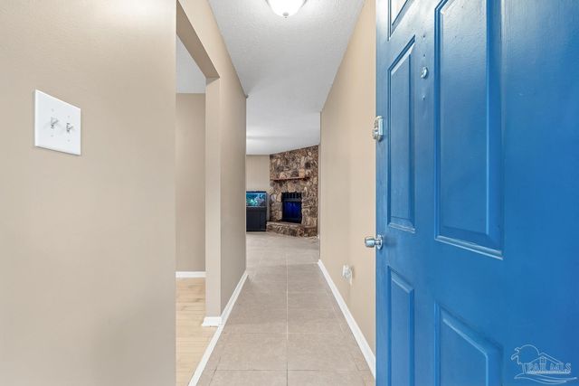 6036 W Shore Dr, Pensacola, FL 32526