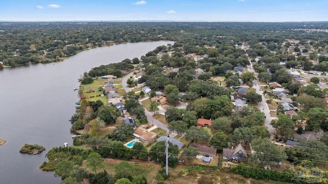 6036 W Shore Dr, Pensacola, FL 32526
