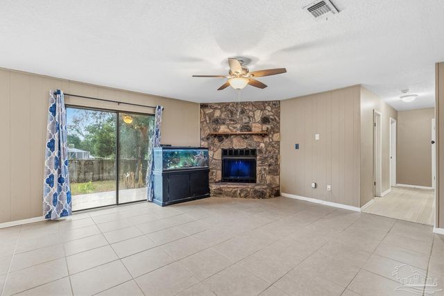 6036 W Shore Dr, Pensacola, FL 32526