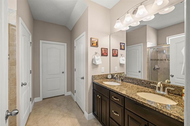 11518 LAKE LUCAYA DRIVE, Riverview, FL 33579