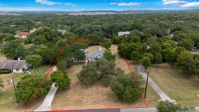 5155 EAGLE CLAW DR, Bulverde, TX 78163