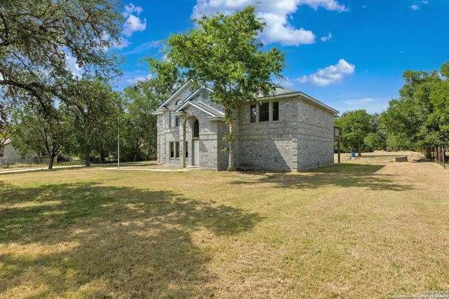 5155 EAGLE CLAW DR, Bulverde, TX 78163
