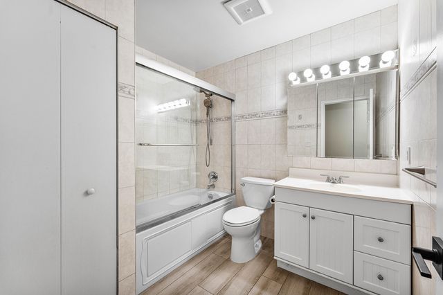 144 Cordoba Circle, Royal Palm Beach, FL 33411