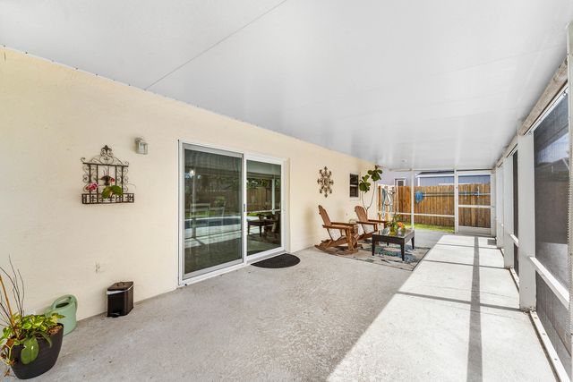 144 Cordoba Circle, Royal Palm Beach, FL 33411