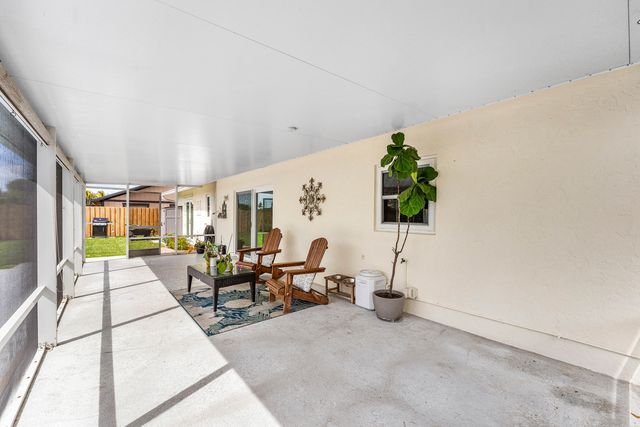 144 Cordoba Circle, Royal Palm Beach, FL 33411