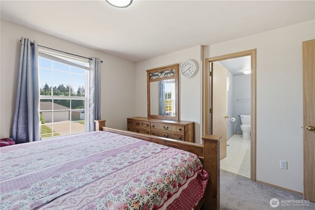 15942 SE Quail Meadows Court SE, Yelm, WA 98597