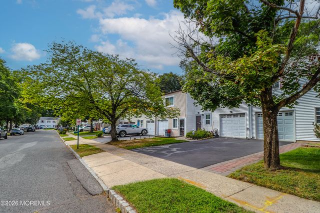 604 Randall Way, Aberdeen, NJ 07747