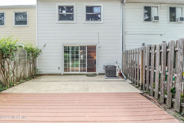 604 Randall Way, Aberdeen, NJ 07747