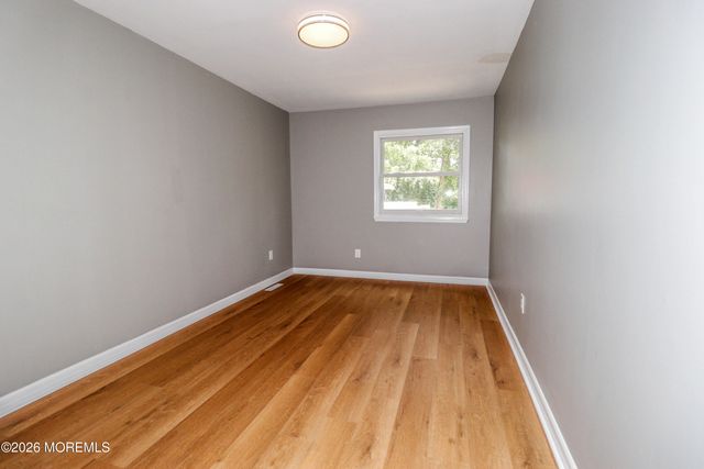 604 Randall Way, Aberdeen, NJ 07747