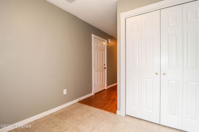 604 Randall Way, Aberdeen, NJ 07747
