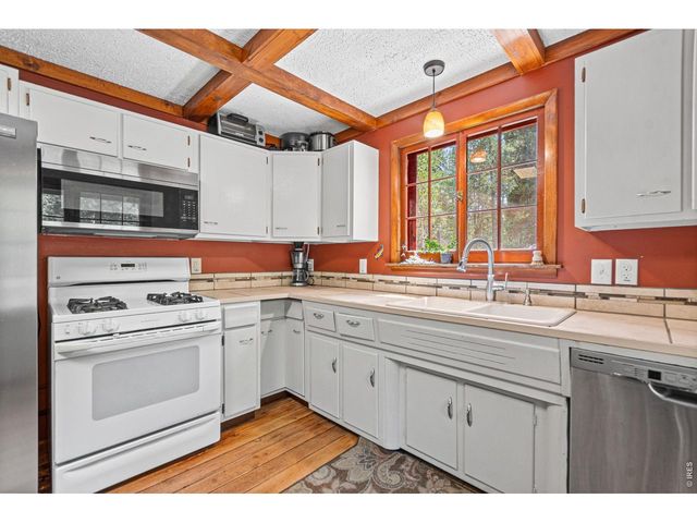 21 Breezewood Ln, Black Hawk, CO 80422