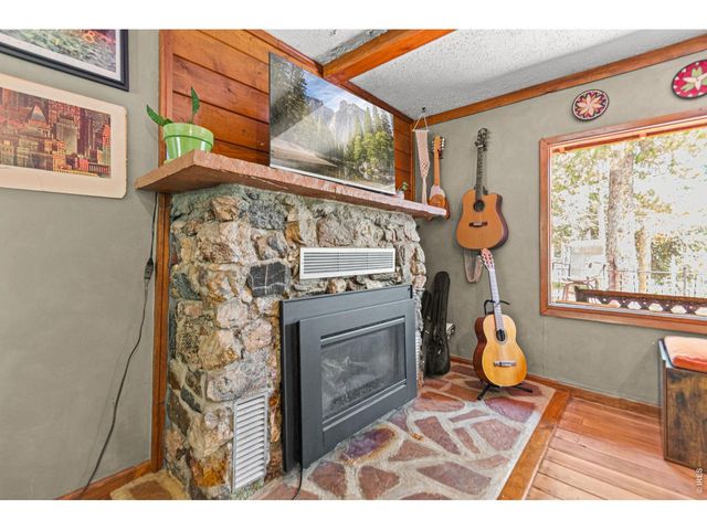 21 Breezewood Ln, Black Hawk, CO 80422