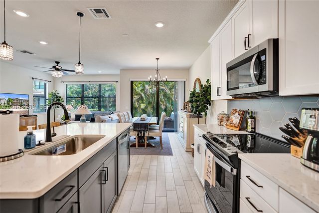 8193 Cinch Way, Lake Worth, FL 33467