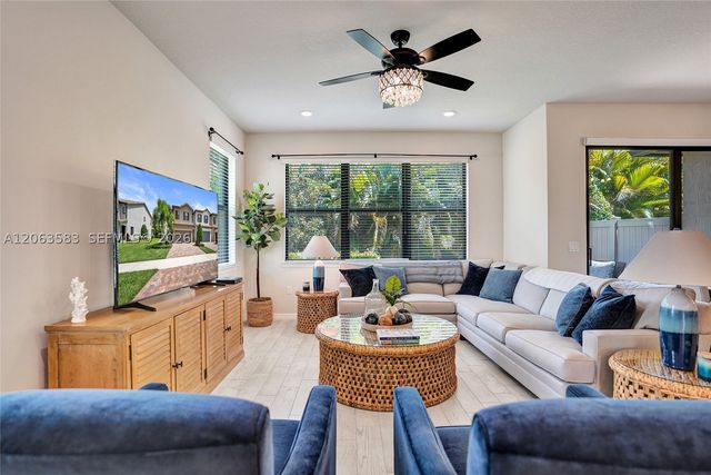 8193 Cinch Way, Lake Worth, FL 33467