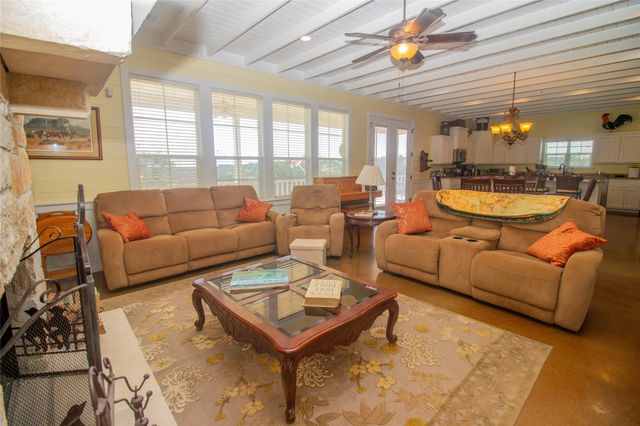 4237 County Road 330, Burnet, TX 78611