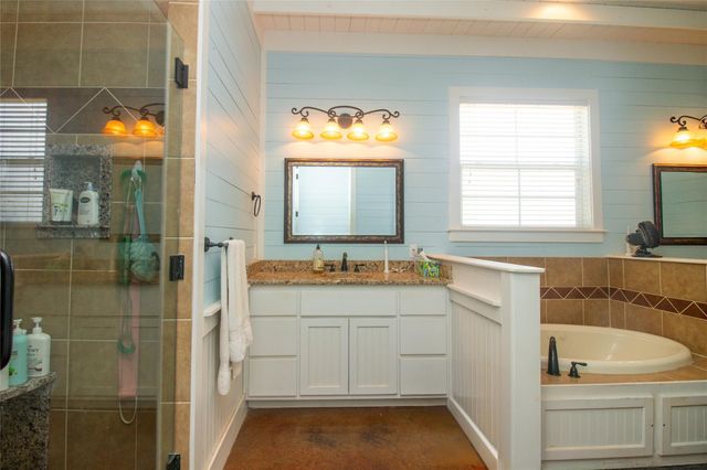 4237 County Road 330, Burnet, TX 78611