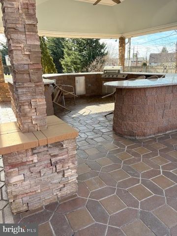 205 EDGEWOOD DRIVE, Wilmington, DE 19809