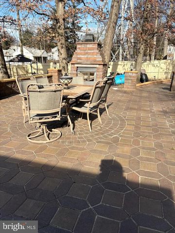 205 EDGEWOOD DRIVE, Wilmington, DE 19809